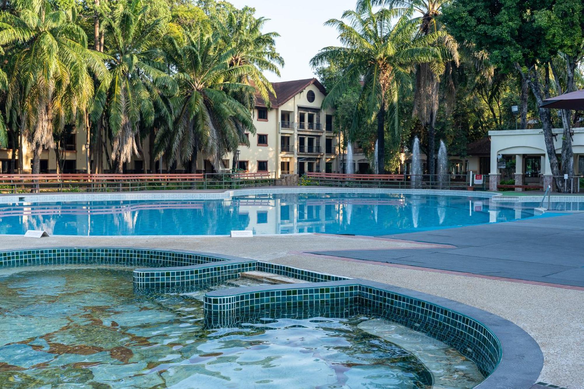 Pung-Waan Resort & Spa Kanchanaburi City Exterior photo