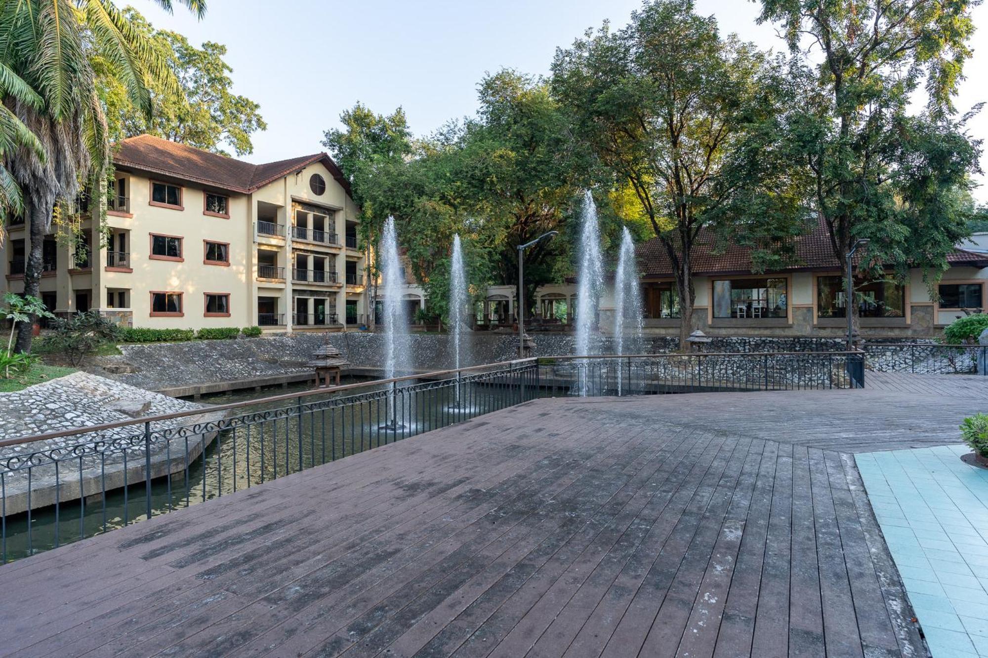 Pung-Waan Resort & Spa Kanchanaburi City Exterior photo